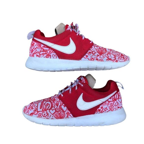 RARE 2015 Nike Roshe One Print GS 'Valentines Day' Size 7.5 - Picture 8 of 16